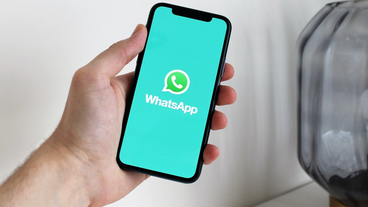 Você já imaginou sua empresa proibida de utilizar o WhatsApp ou qualquer outro produto disponibilizado pelo Facebook? Saiba mais neste post.