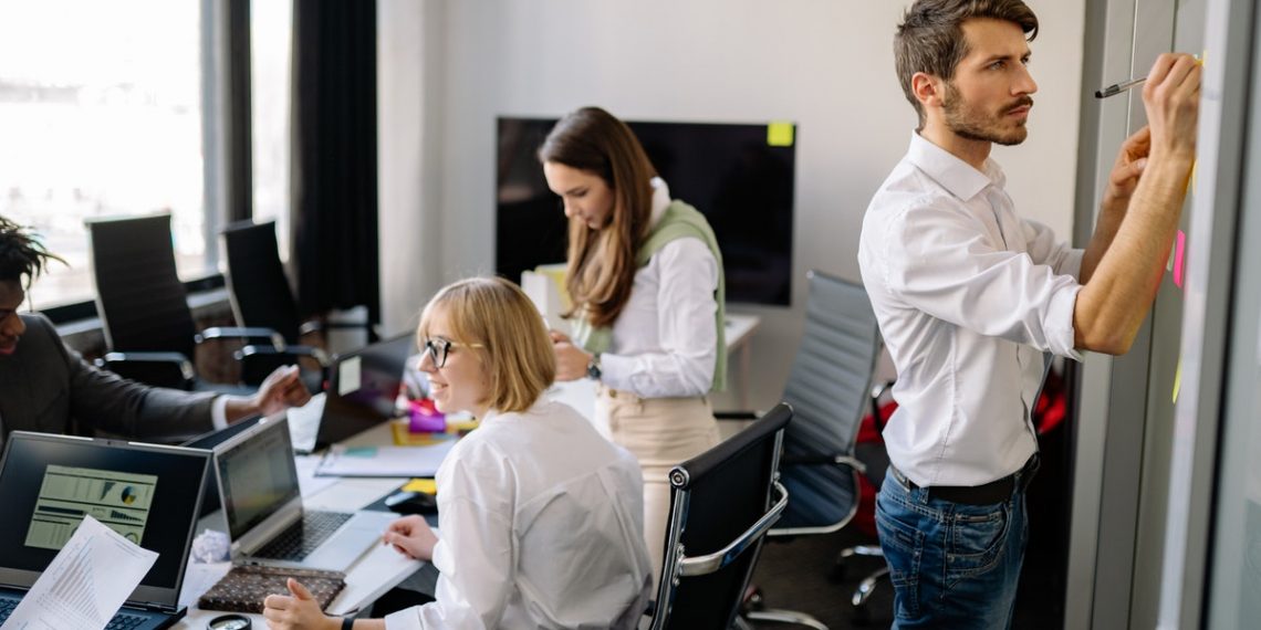 Como organizar empresas de forma rápida e eficiente